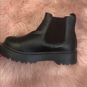 Chelsea Boots